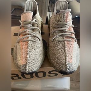 Adidas Yeezy boost 350 V2 sand taupe